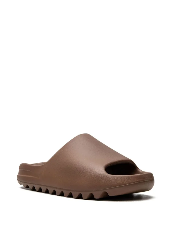 Yeezy Slides Flax - Image 4