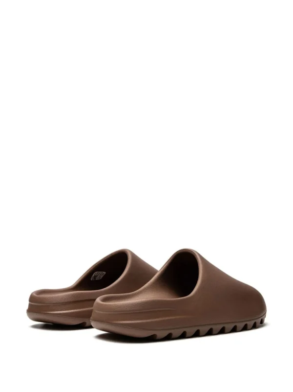 Yeezy Slides Flax - Image 3